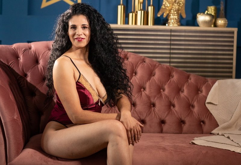 Curly_Sexy