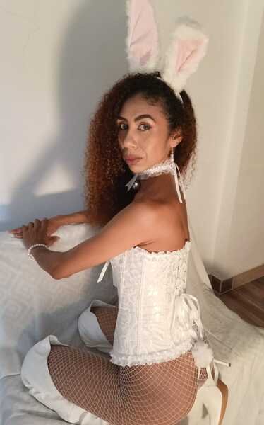 Curly_milf
