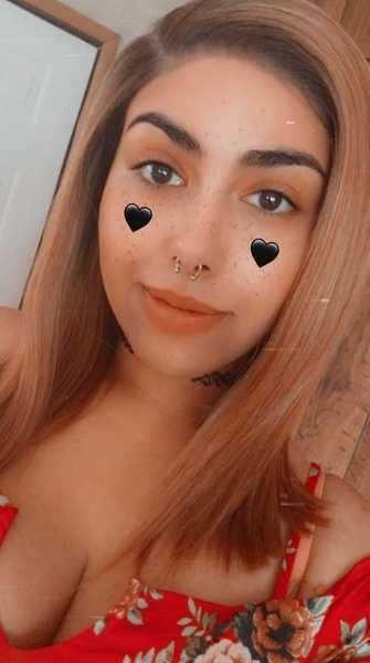 CurvyKisses