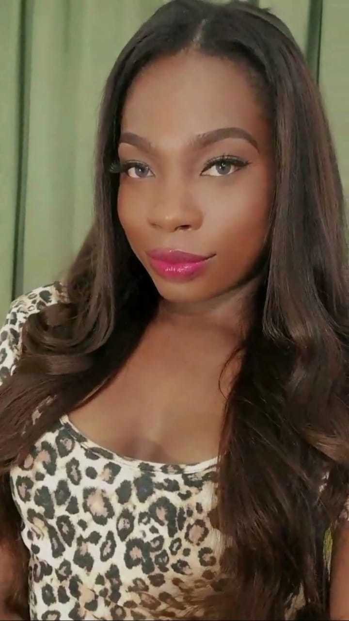 DAPHNEDOLLX