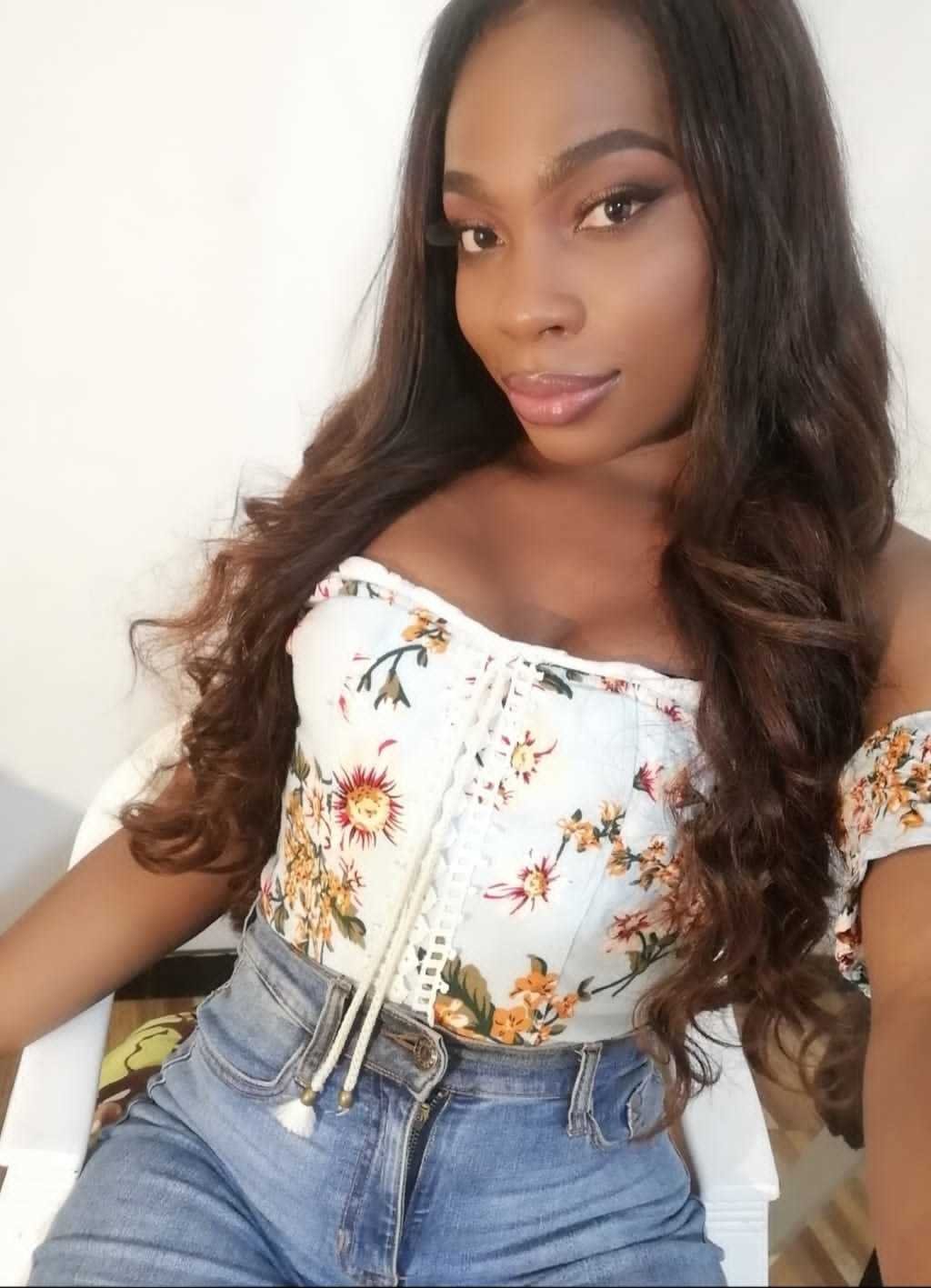 DAPHNEDOLLX