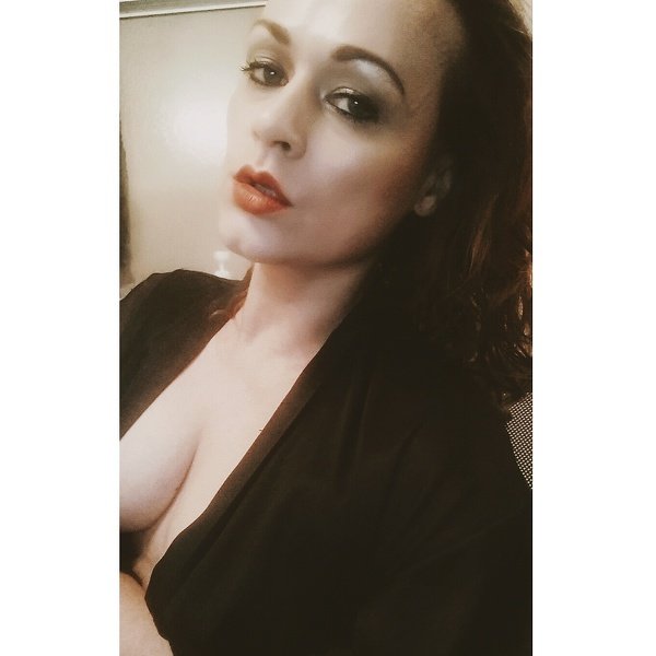dahliasimone from Jerkmate