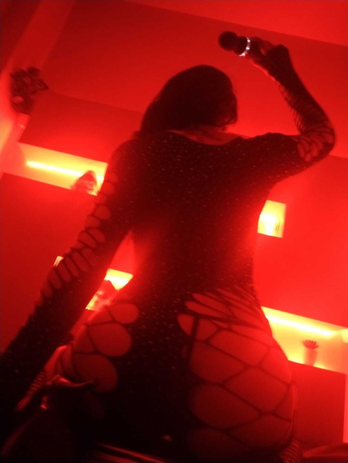 DeemiiMoore