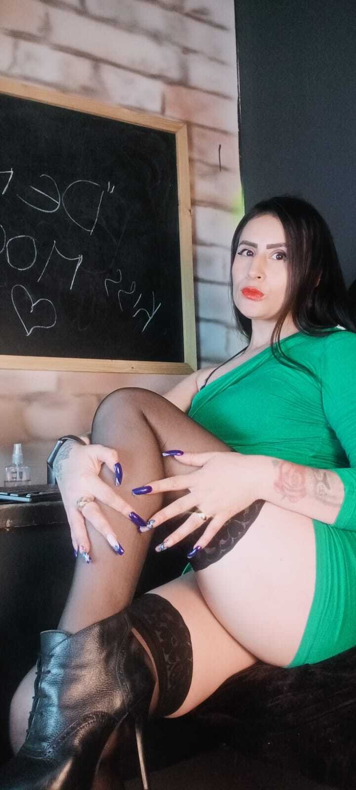 DeemiiMoore