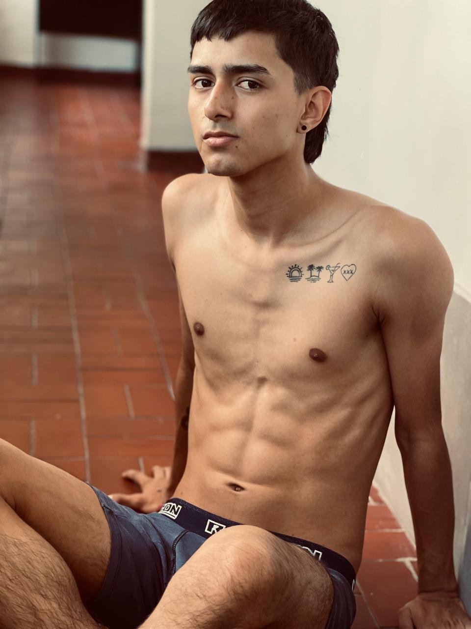 derekfoster19 from Jerkmate