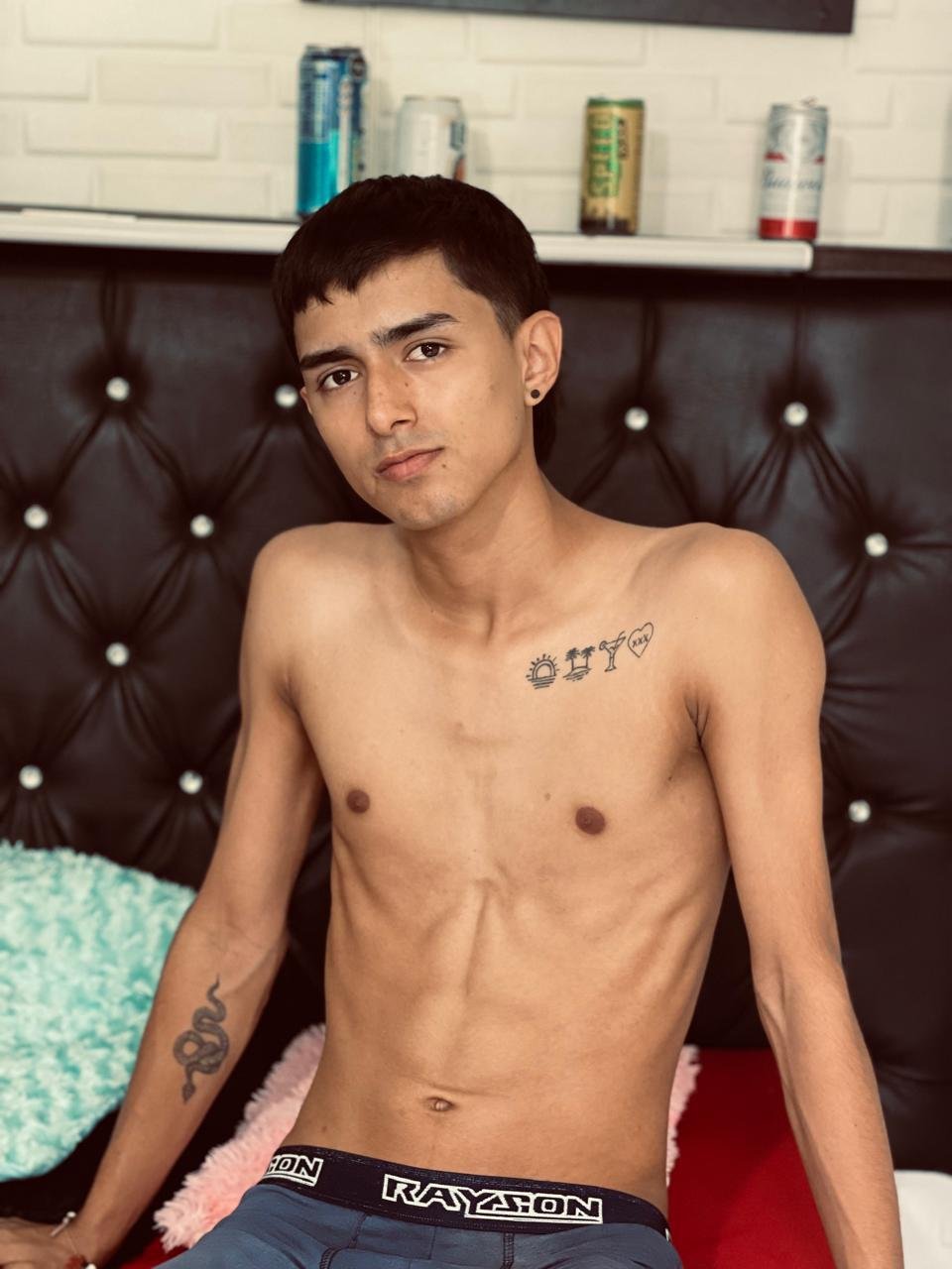 DerekFoster19