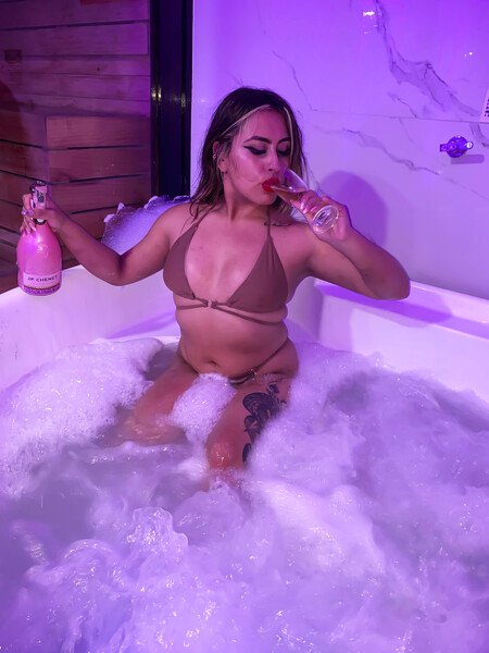 DollyJuicy