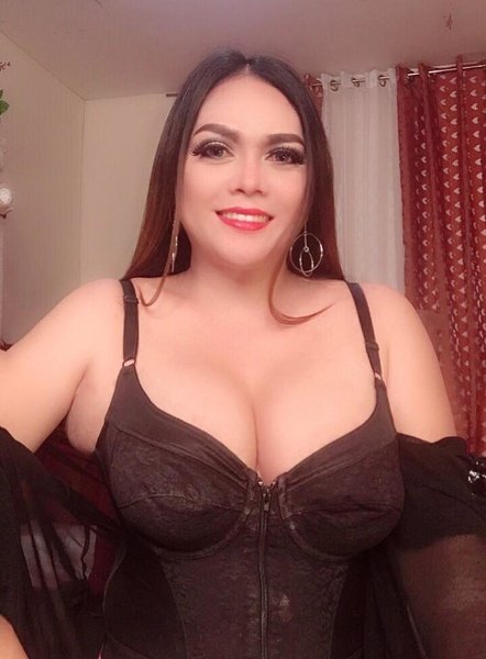 ElegantJuicyELLA