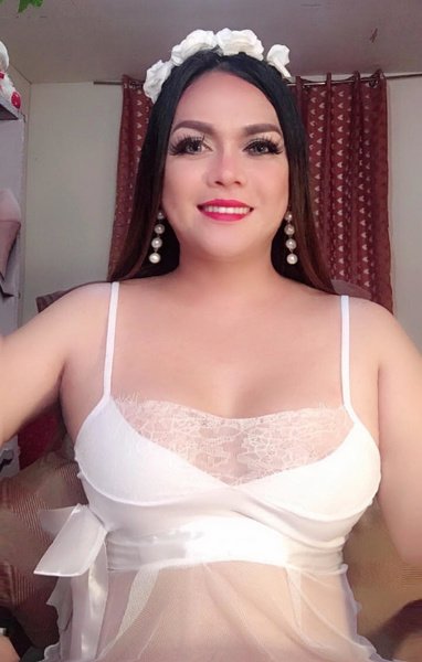 ElegantJuicyELLA