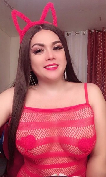 ElegantJuicyELLA