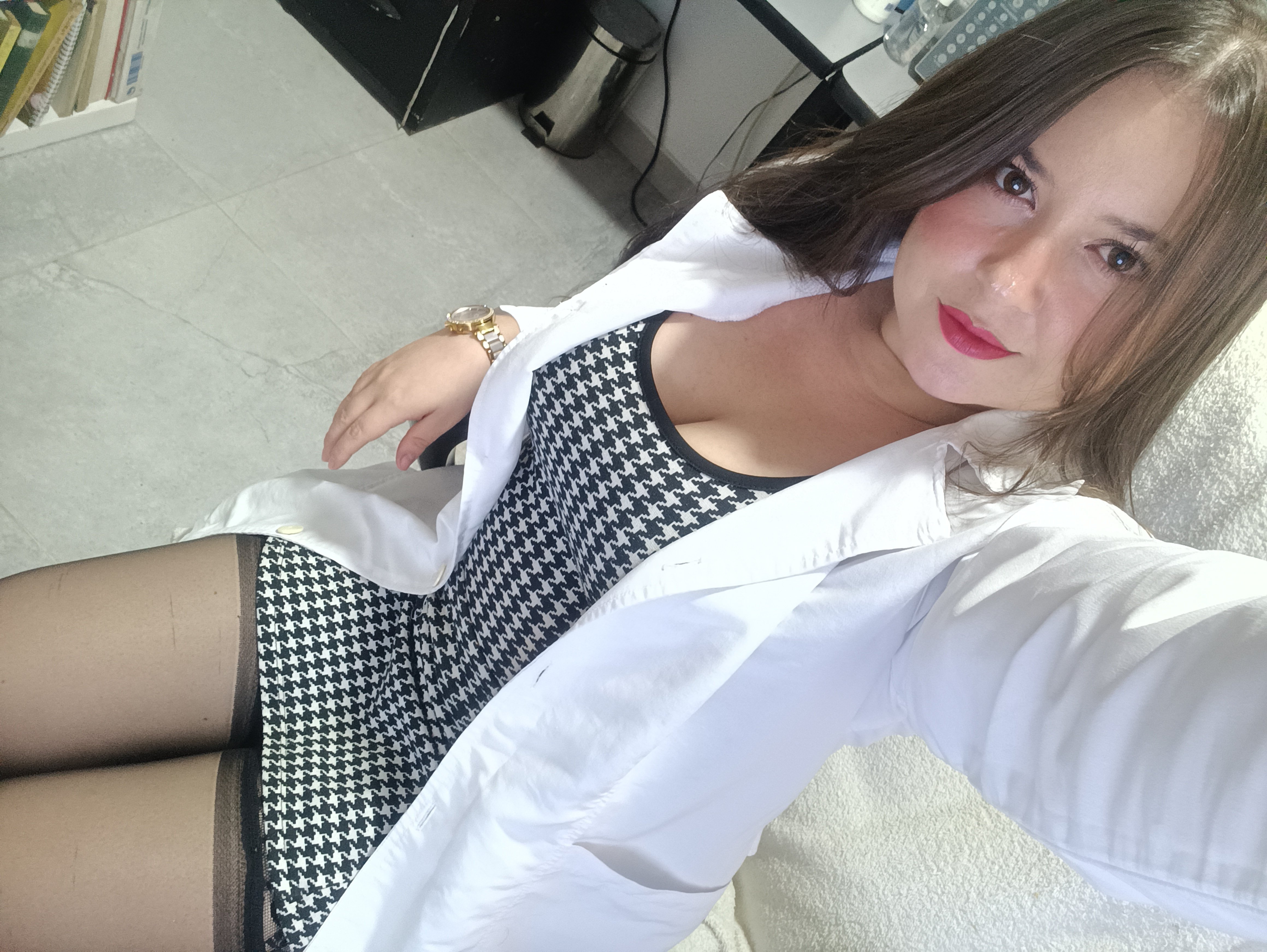 elena_rose from Jerkmate