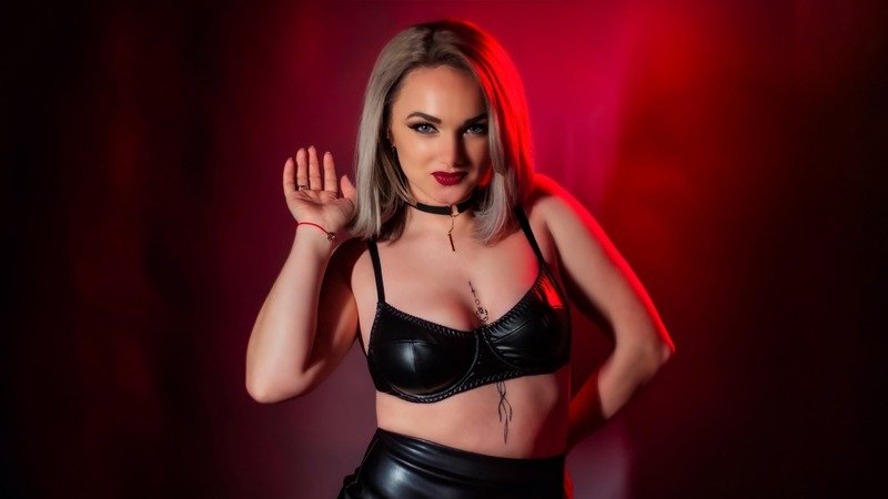 EllianaReese