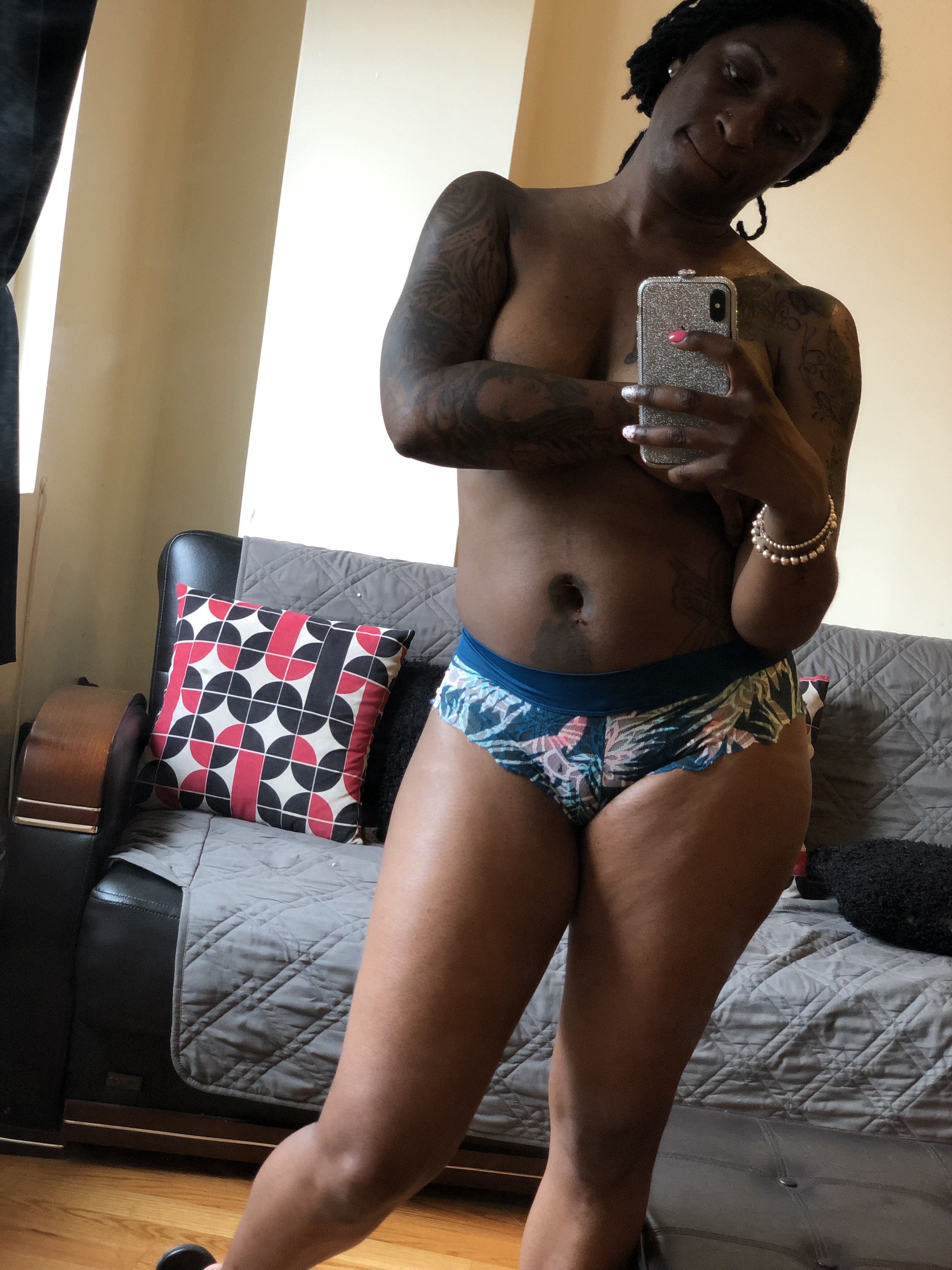 Ellie_Haze