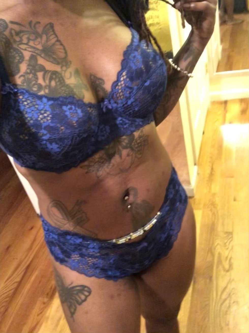Ellie_Haze