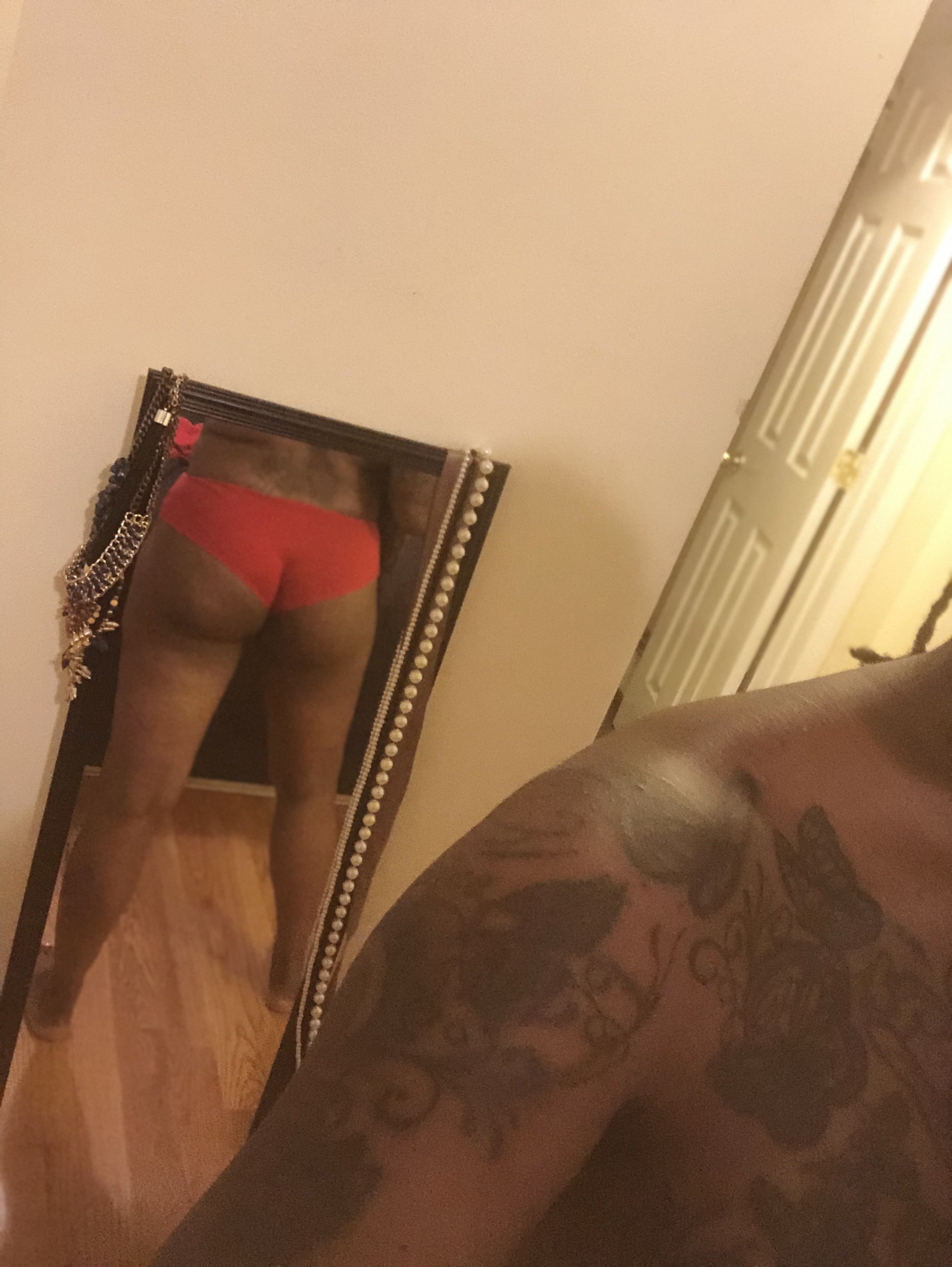 Ellie_Haze