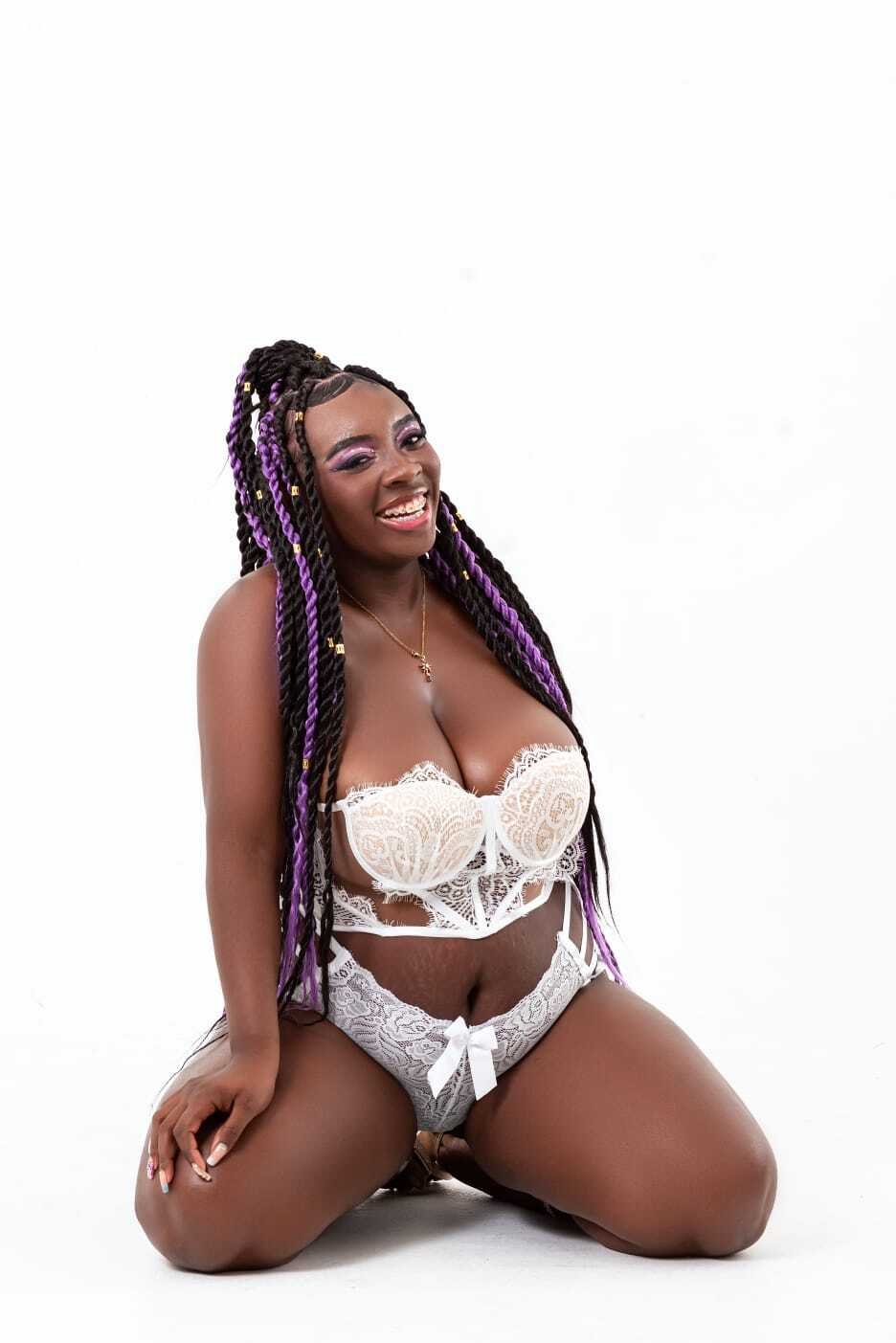 ellizaoliveryy from Jerkmate