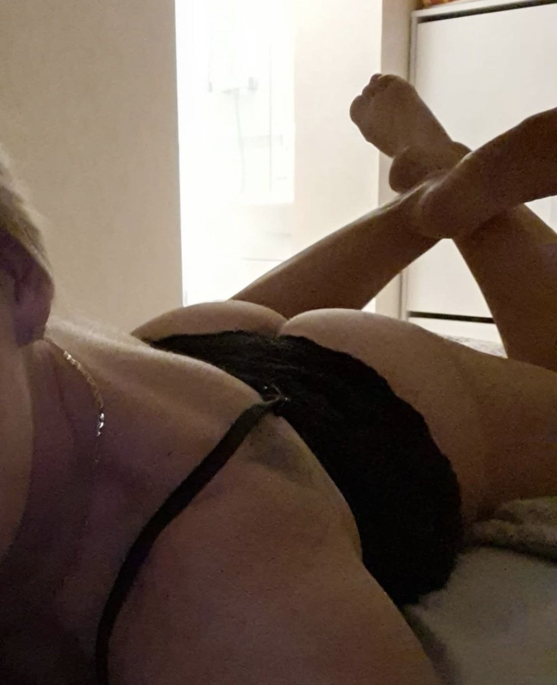 Elly49
