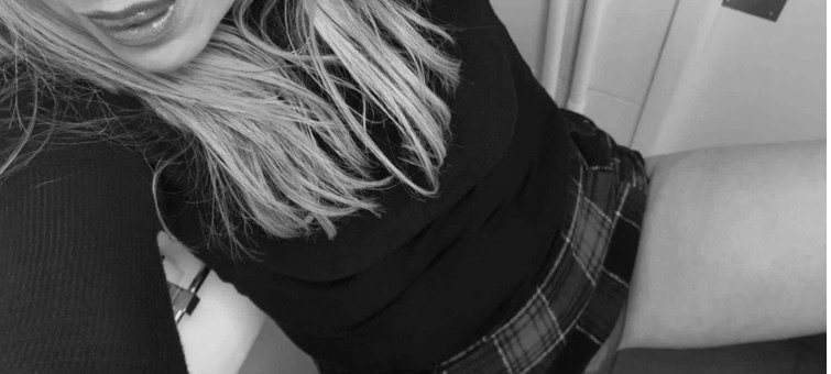 elly49 from Jerkmate