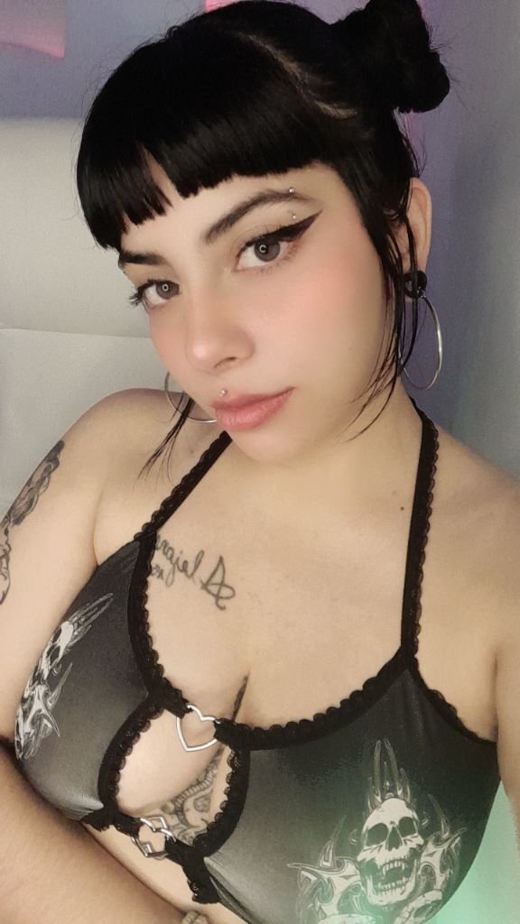 Emily_santoss