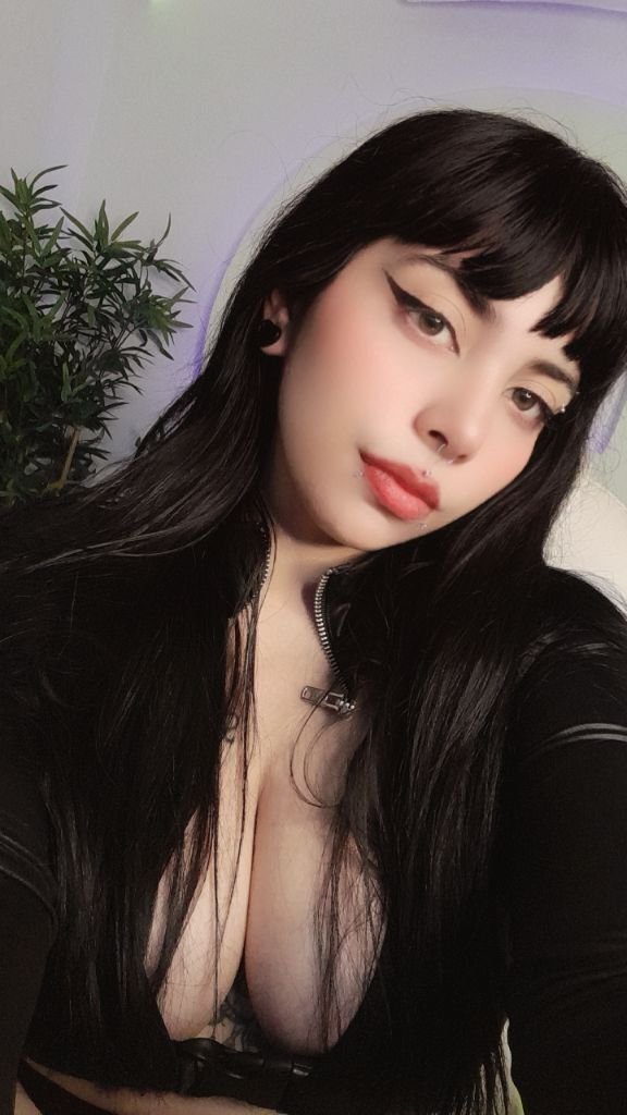 Emily_santoss