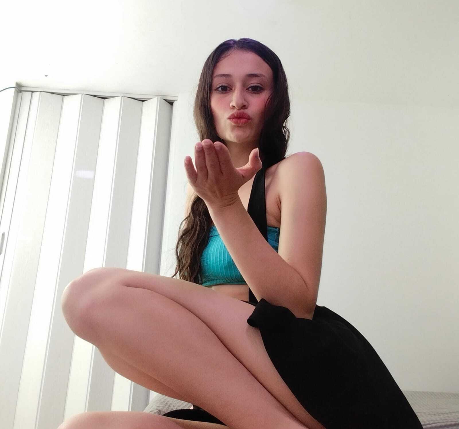 emily_swiftt from Jerkmate