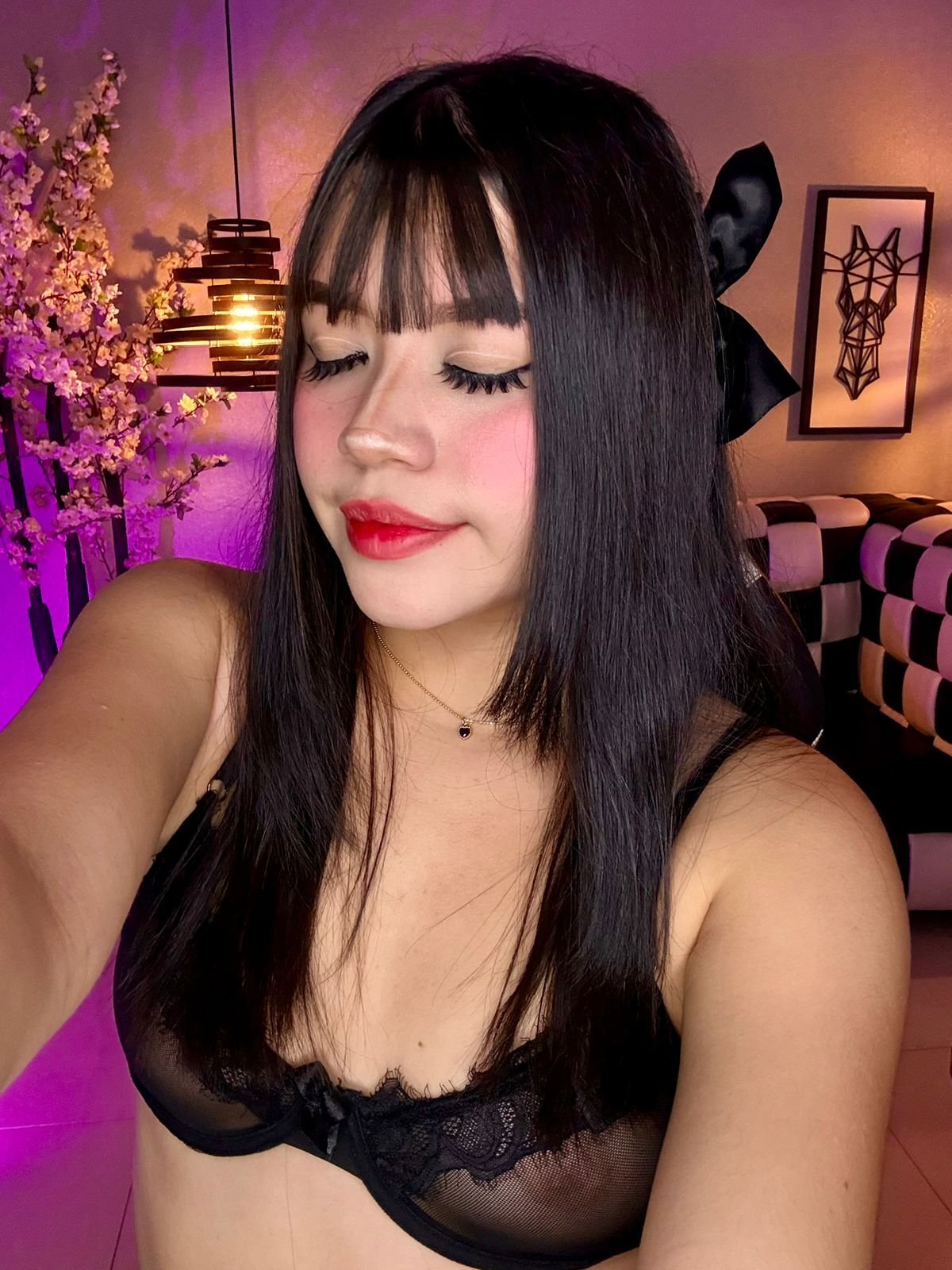 Emilyy_Cute