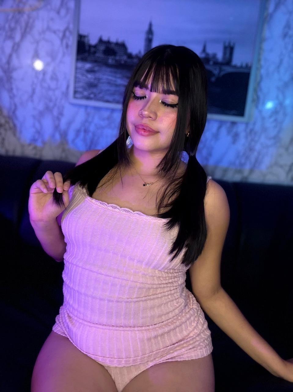 Emilyy_Cute