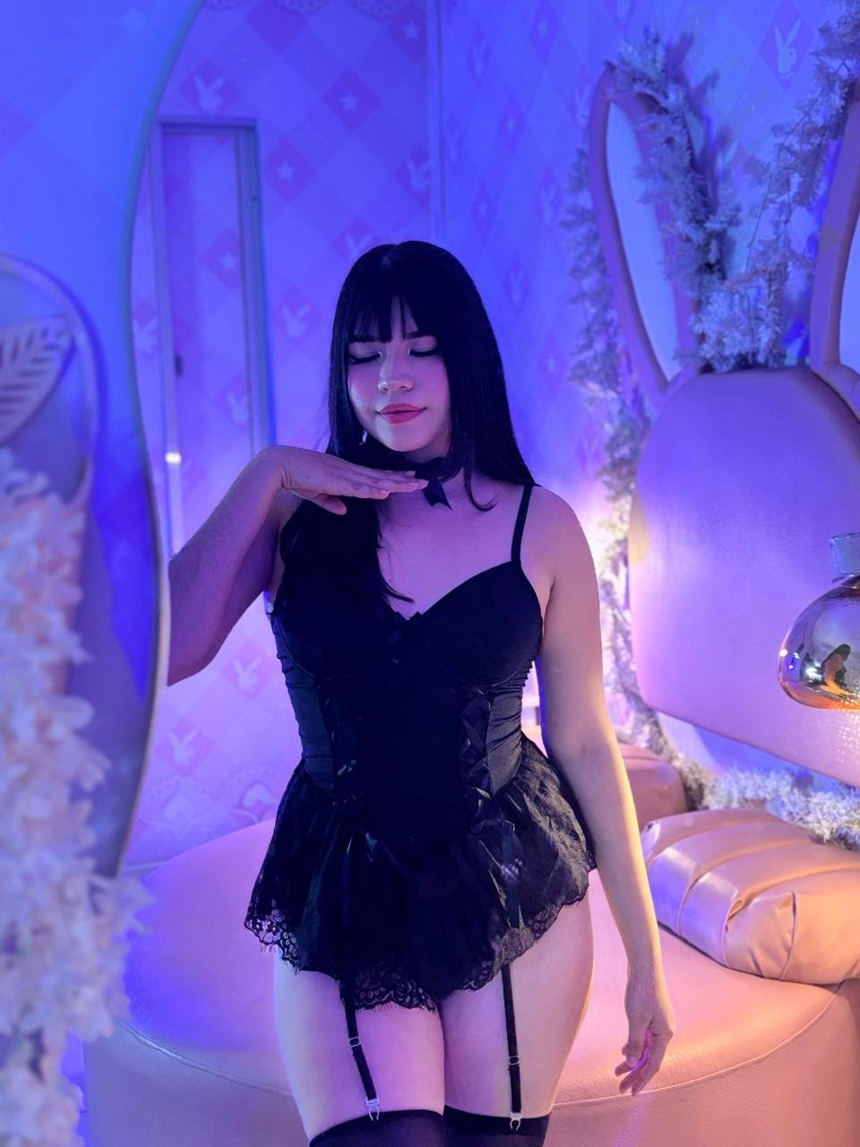 Emilyy_Cute