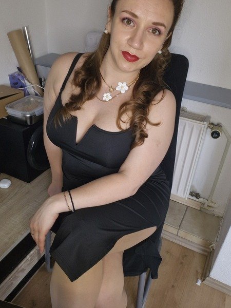 emma_aaa from Jerkmate