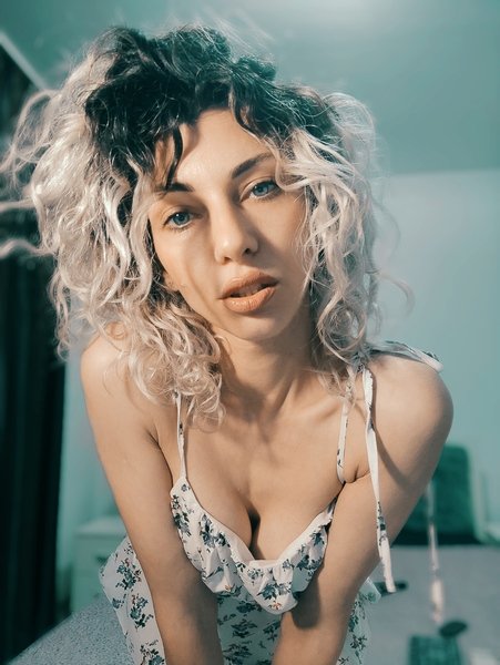 EmyScarlet