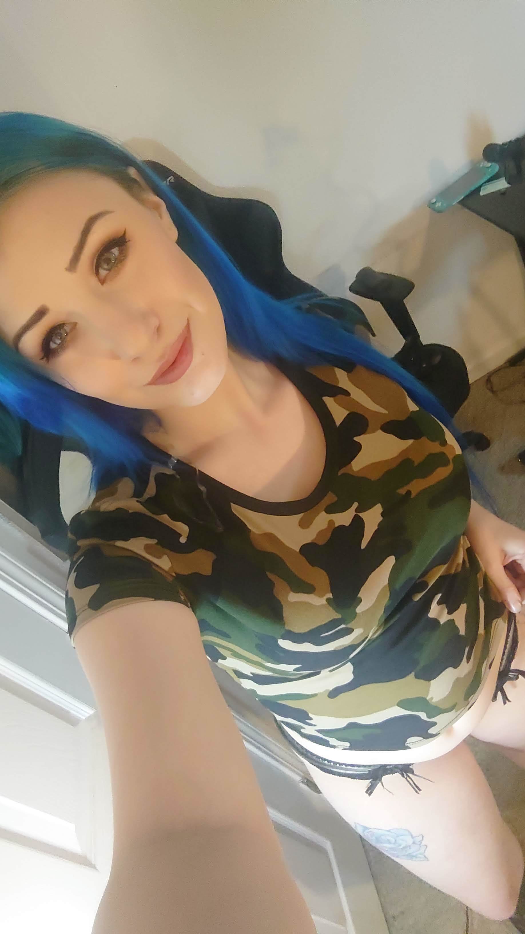 EnticingDuo