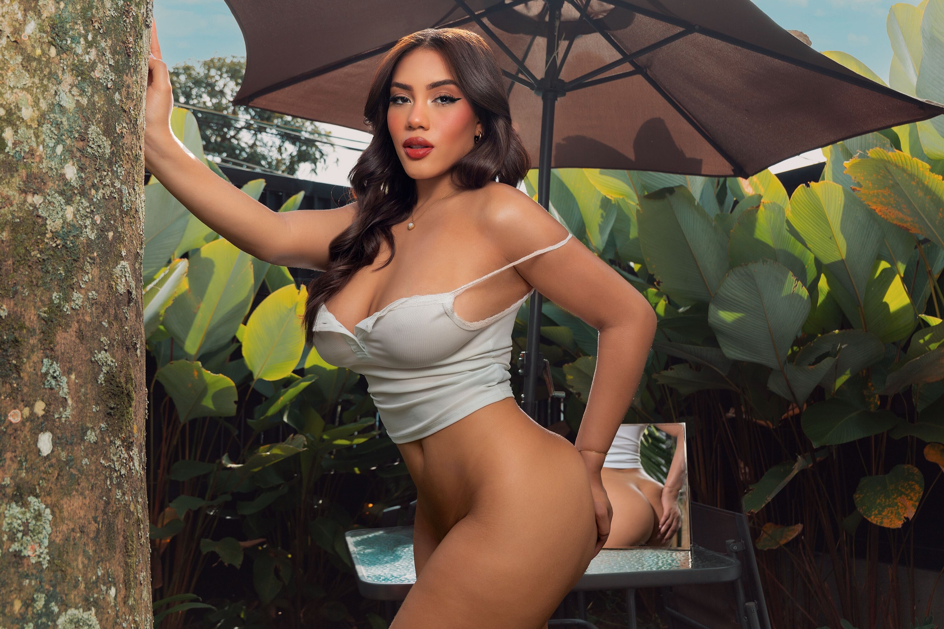 gabbyhadid from Jerkmate