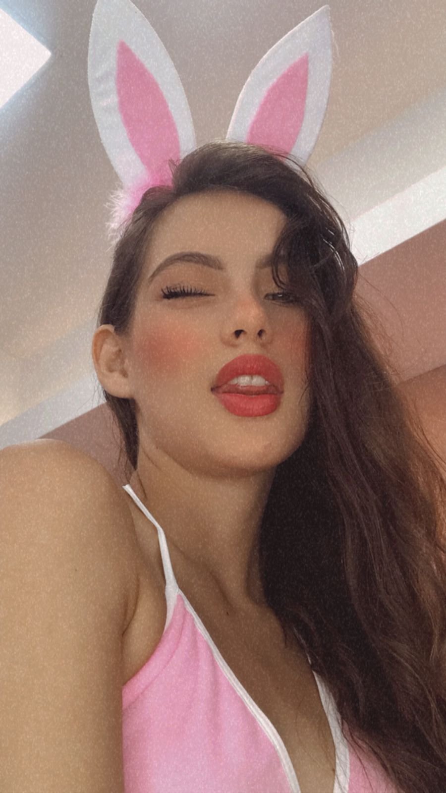 Greta_Petite