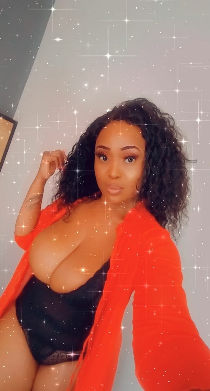 HONEYROSEYX