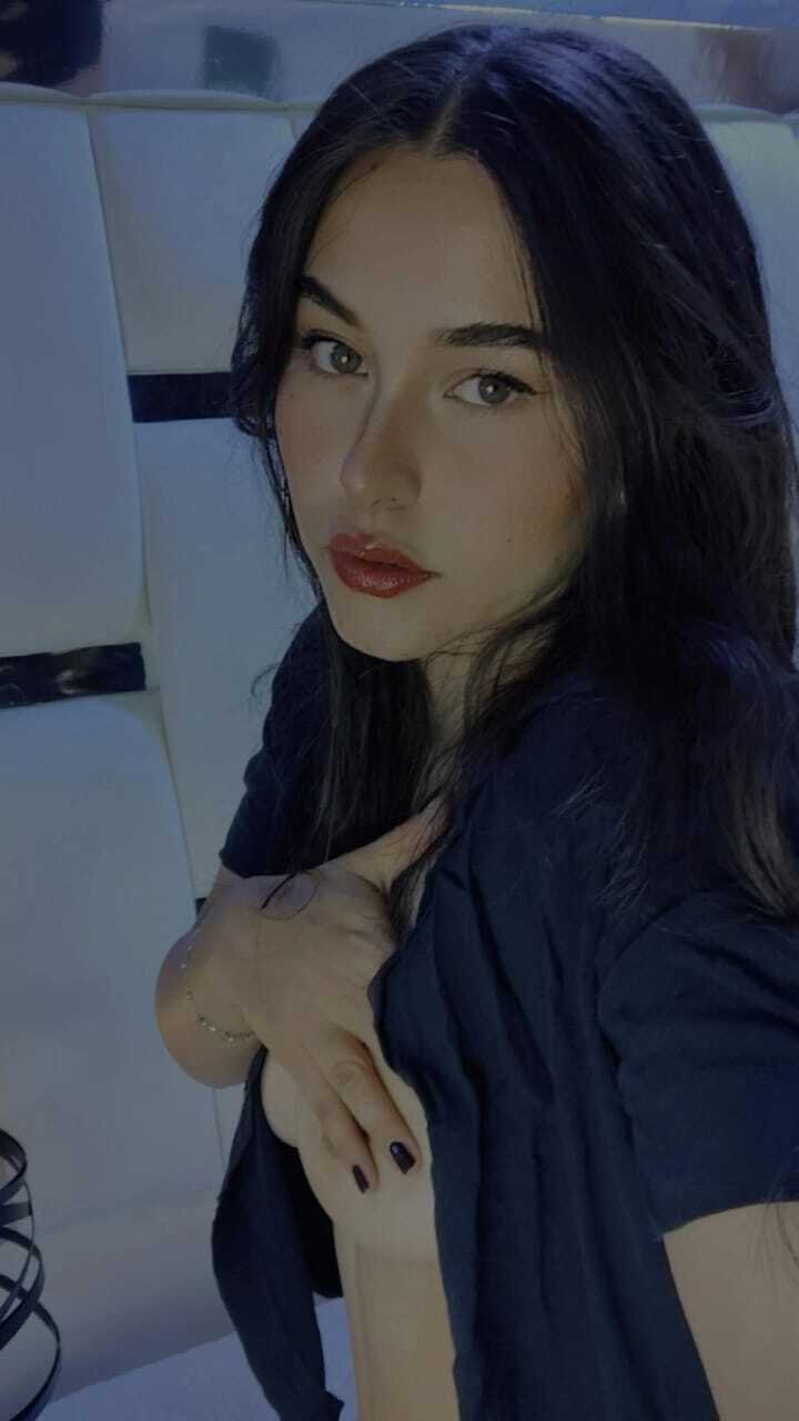 HannaCollins_18