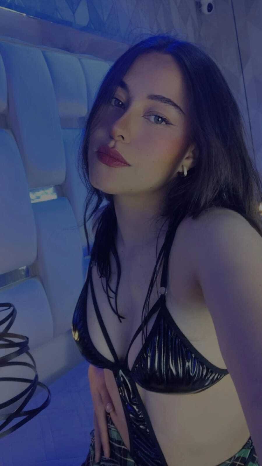 HannaCollins_18