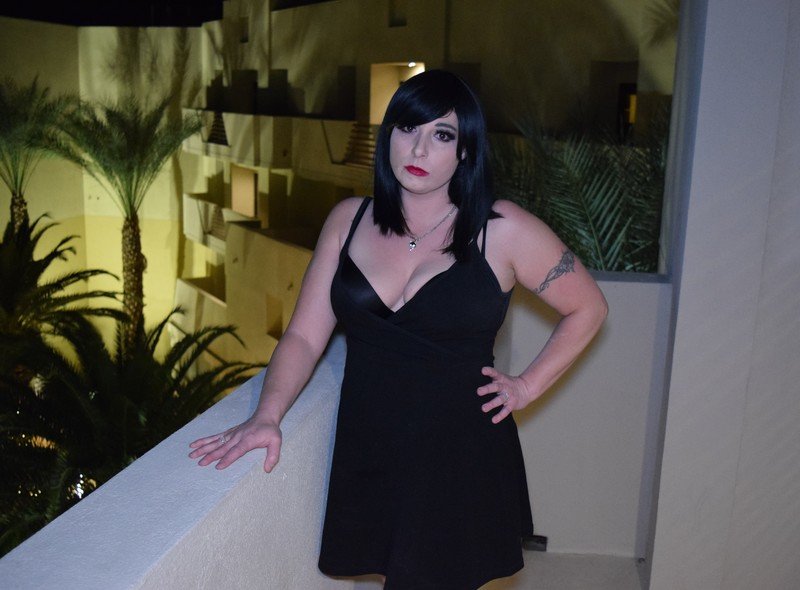 HotWifeSarah
