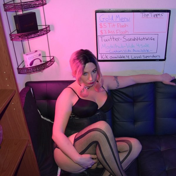 HotWifeSarah