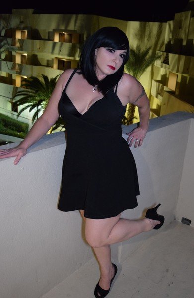 hotwifesarah from Jerkmate