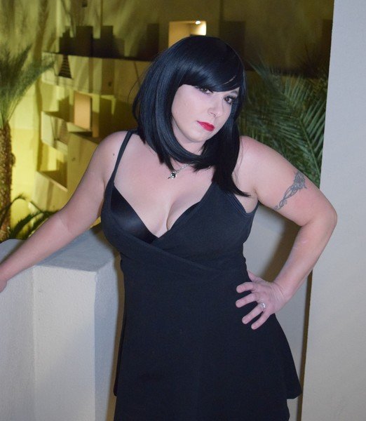 HotWifeSarah