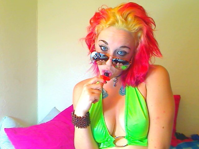 Hot_Naomi