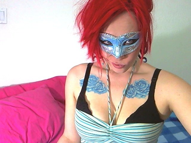 Hot_Naomi
