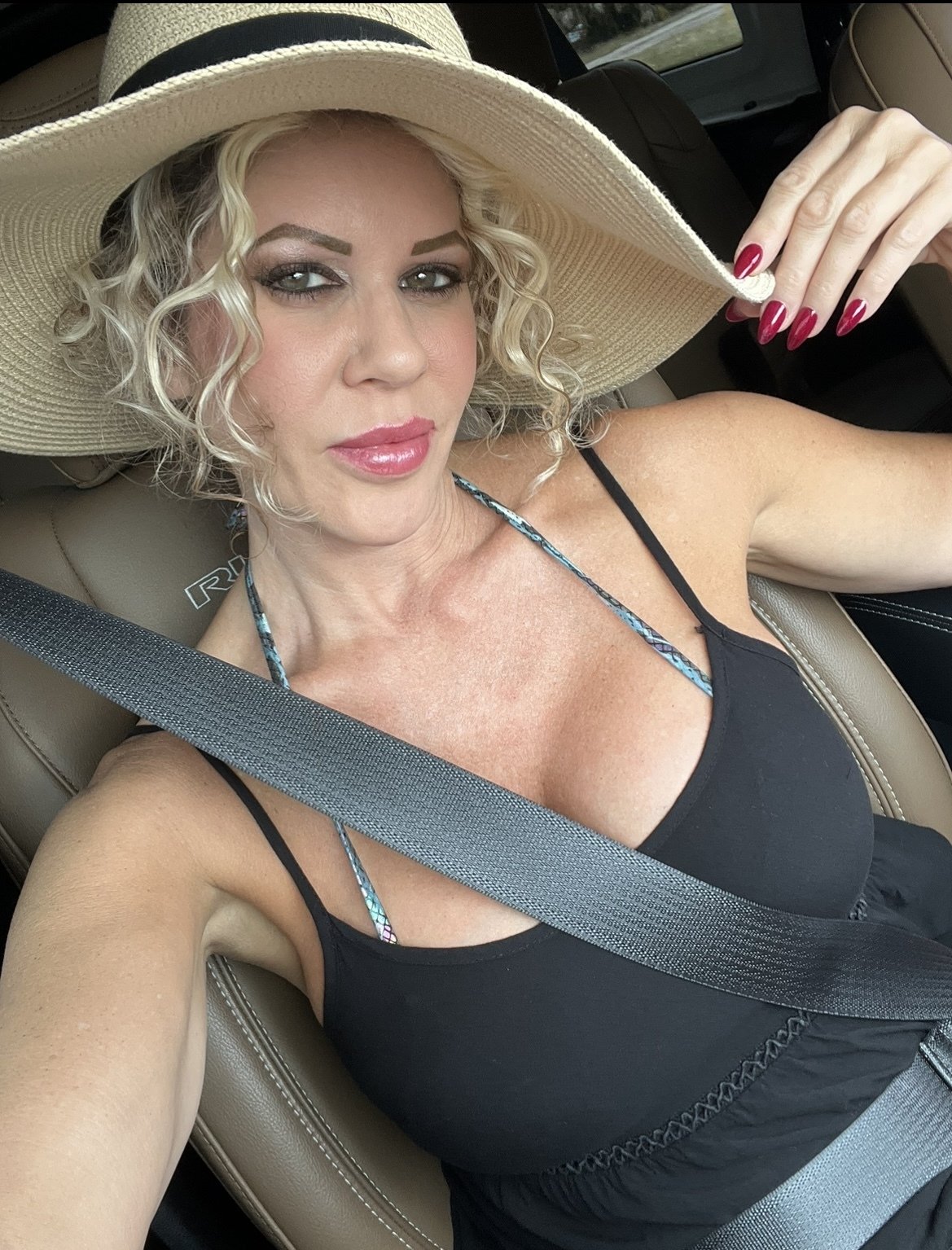 hottiejaderoxxx from Jerkmate