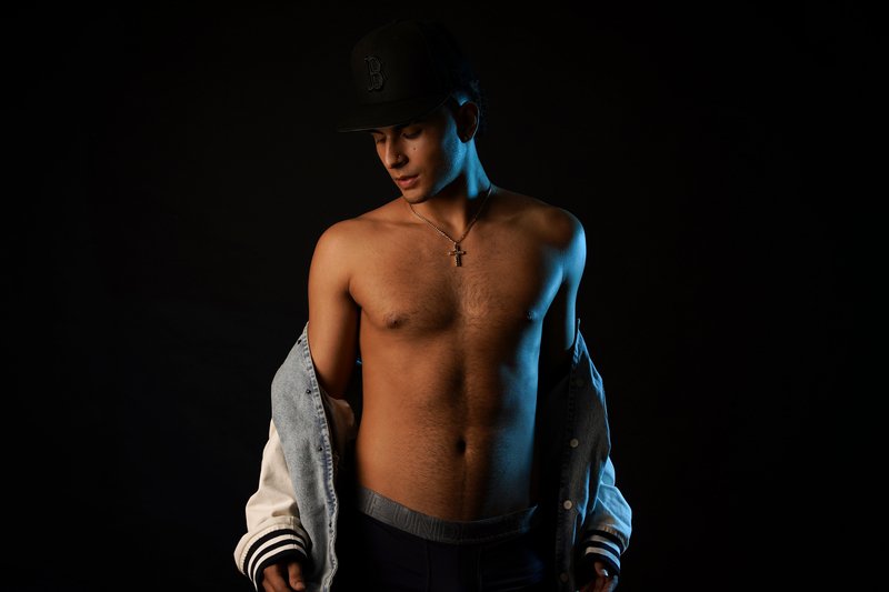 IamAres