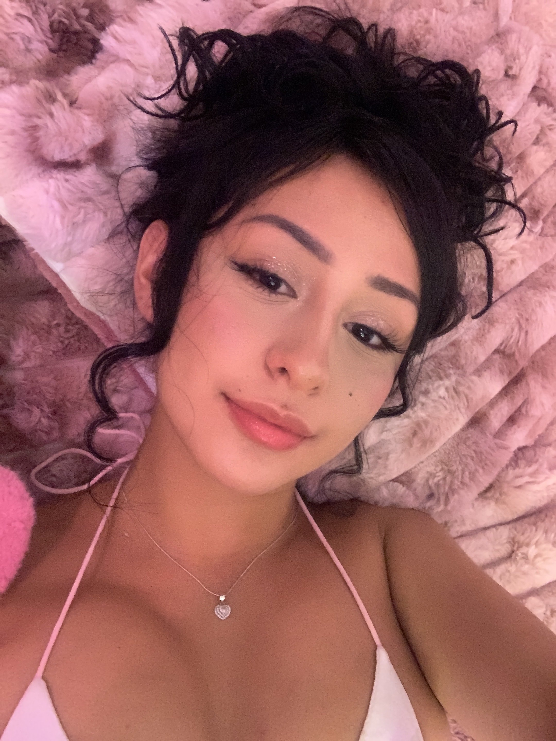 Isabellee_v