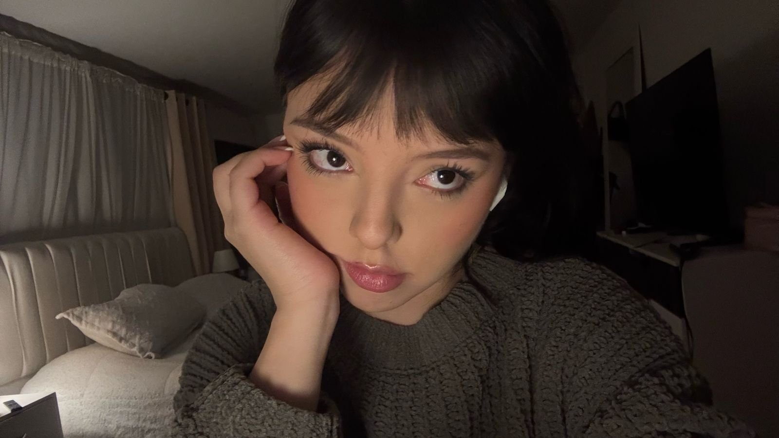 IvonniLovewyn