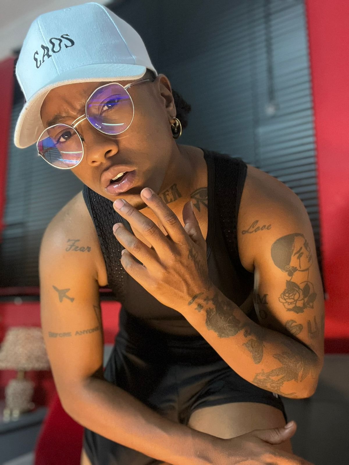 jhonymiller from Jerkmate