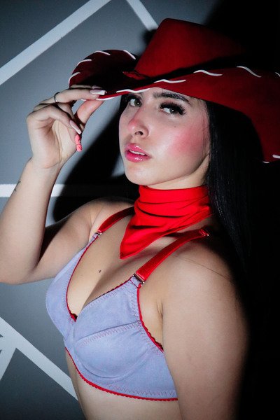 KarolinaHot69