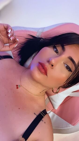 Kelly_Johanna