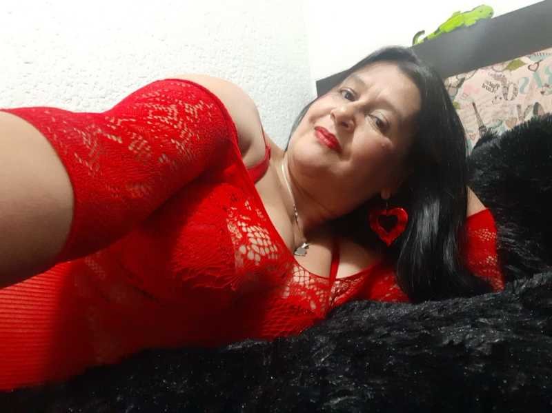 KinkyVioletXX